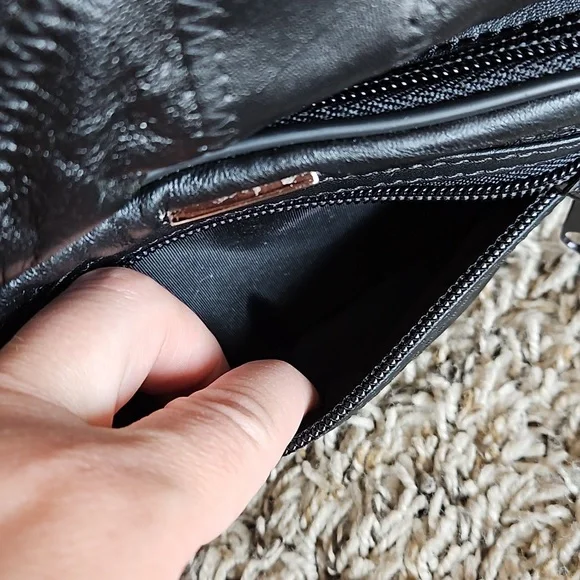 Vintage 90's Totes Black Leather Patchwork Fanny Pack - Picture 3 of 8